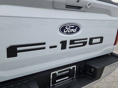 Used 2025 Ford F150 Lariat w/ Equipment Group 501A Mid image 18