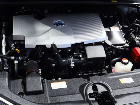 Used 2016 Toyota Prius Three Touring image 59