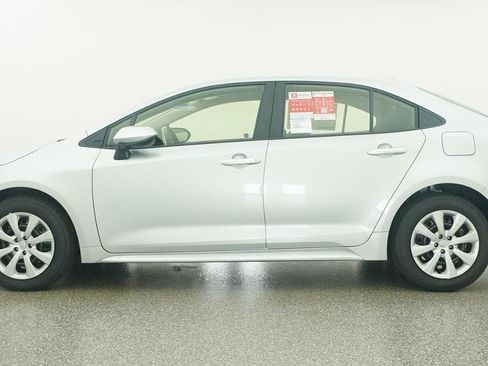 New 2026 Toyota Corolla LE FWD image 2
