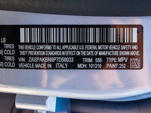 Used 2023 Alfa Romeo Stelvio Ti AWD/4WD image 14