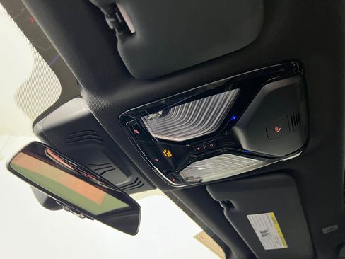 Used 2023 BMW X5 sDrive40i w/ Executive Package image 19