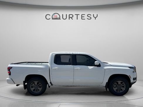 New 2026 Nissan Frontier SV RWD image 7