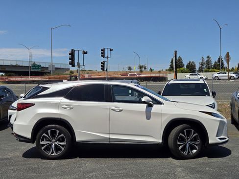 Certified 2021 Lexus RX 350 FWD w/ Premium Package image 3
