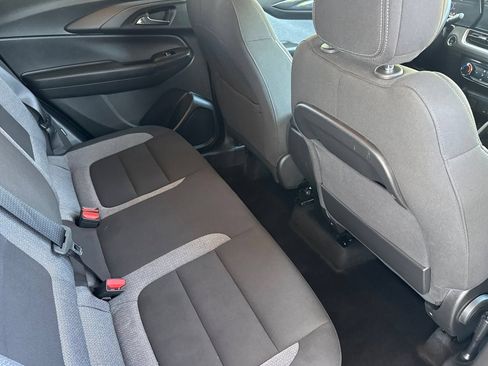 Used 2025 Chevrolet TrailBlazer LT FWD image 23