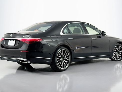 Certified 2026 Mercedes-Benz S 500 4MATIC image 13