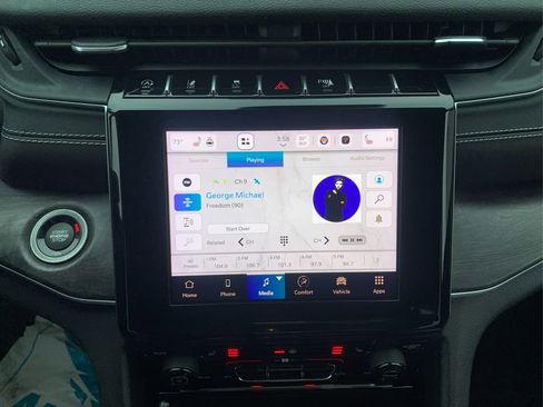 Used 2022 Jeep Grand Cherokee L Limited image 19