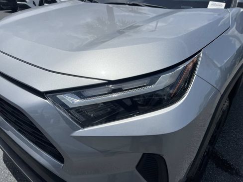 Used 2025 Toyota RAV4 XLE w/ Convenience Package FWD image 6