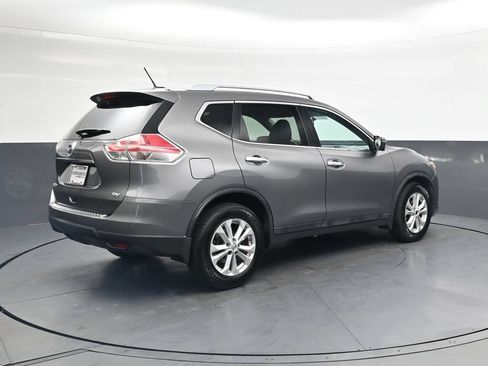 Used 2015 Nissan Rogue SV w/ SV Premium Package FWD image 5