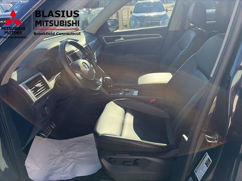 Used 2019 Volkswagen Atlas SEL R-Line image 24