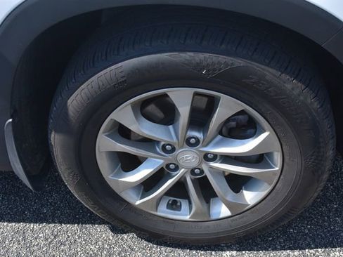 Used 2020 Hyundai Santa Fe SE AWD/4WD image 11