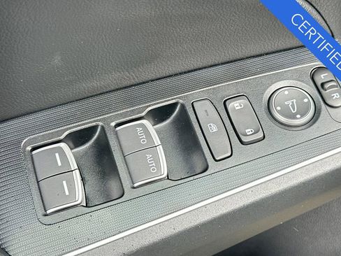 Certified 2025 Honda Civic Sport Touring image 12