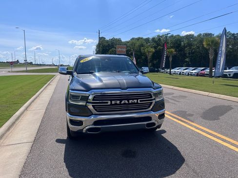Used 2021 RAM 1500 Laramie AWD/4WD image 3