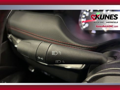 Used 2025 Jeep Compass Trailhawk image 19