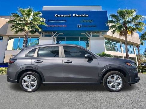 Used 2025 Honda HR-V LX image 4