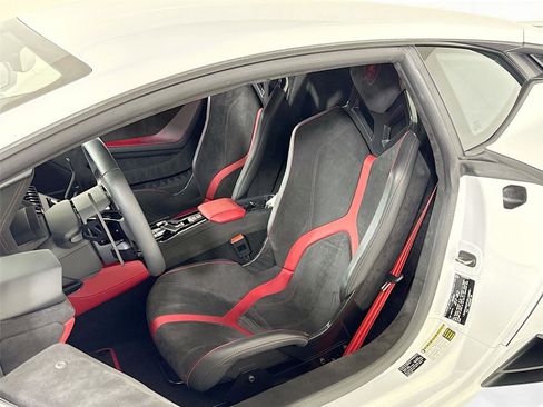 Used 2024 Lamborghini Huracan Tecnica image 10