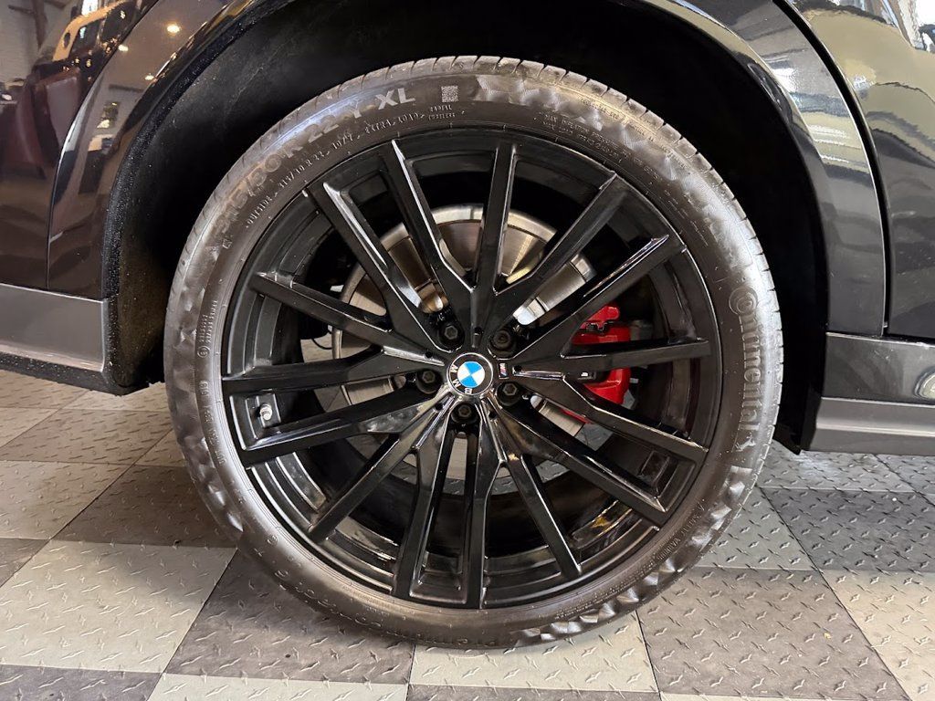Used 2022 BMW X6 M50i AWD/4WD image 28