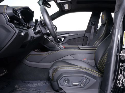 Used 2023 Lamborghini Urus S AWD/4WD image 25