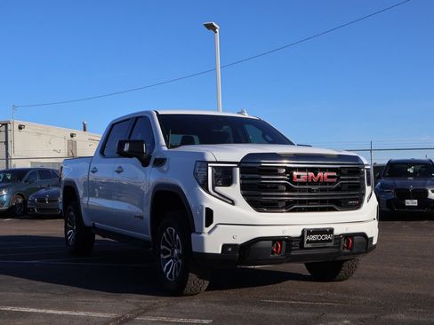Used 2023 GMC Sierra 1500 AT4 w/ AT4 Premium Package AWD/4WD image 3
