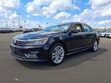 Used 2018 Volkswagen Passat 2.0T SEL Premium image 3