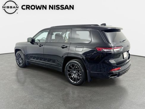 Used 2025 Jeep Grand Cherokee L Summit w/ Obsidian Package AWD/4WD image 8