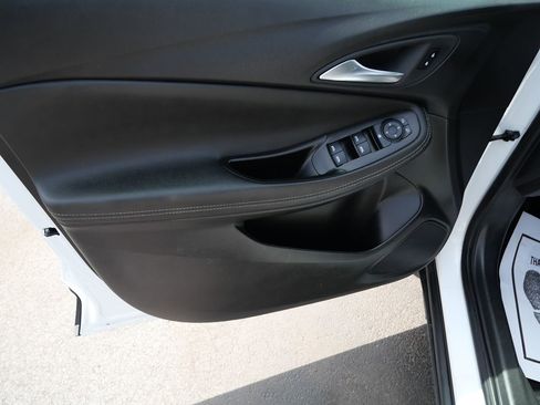 Used 2024 Buick Encore GX Preferred FWD image 17