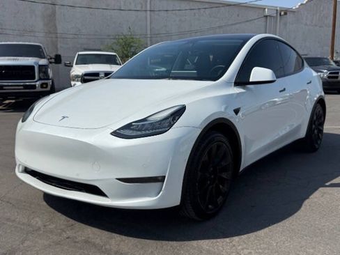 Used 2022 Tesla Model Y Long Range AWD/4WD image 7