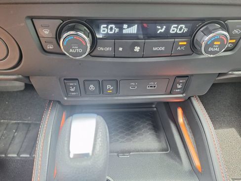 Used 2025 Nissan Frontier Pro-X w/ Pro Convenience Package RWD image 17