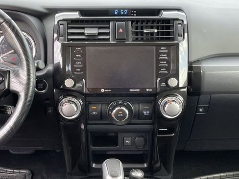 Used 2024 Toyota 4Runner TRD Off-Road Premium AWD/4WD image 15
