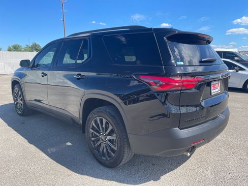 Used 2023 Chevrolet Traverse RS w/ LPO, Floor Liner Package AWD/4WD image 6