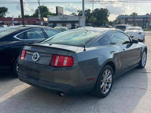 Used 2011 Ford Mustang Premium w/ 202A Rapid Spec Order Code RWD image 4