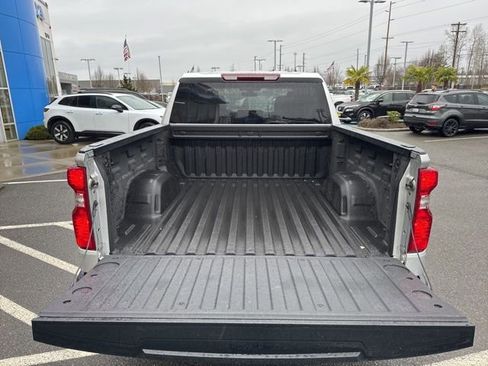 Used 2021 Chevrolet Silverado 1500 LT image 12