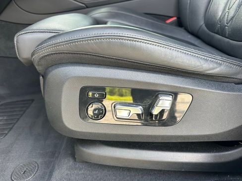 Used 2023 BMW X6 M50i w/ Parking Assistance Package AWD/4WD image 11