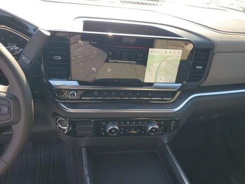 New 2026 GMC Sierra 3500 SLT w/ SLT Premium Package image 15