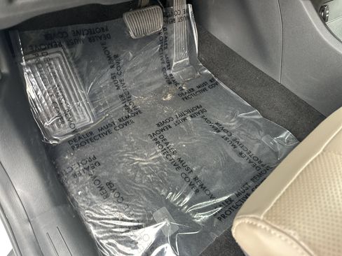 Used 2023 Hyundai Santa Fe Limited image 17