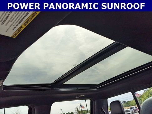 Used 2022 Ford F250 Lariat w/ Lariat Ultimate Package image 2