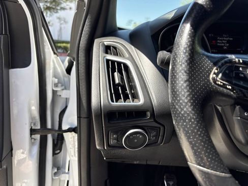 Used 2018 Ford Focus ST FWD image 20