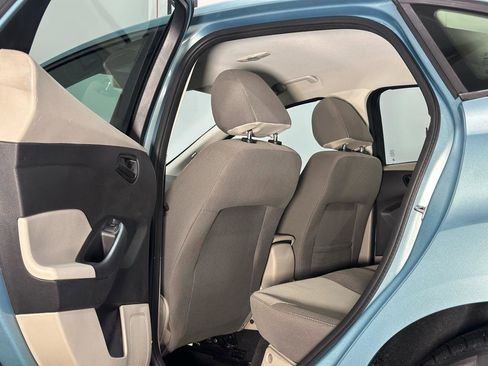 Used 2012 Ford Focus SE FWD image 12