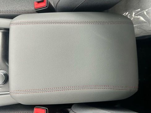 New 2026 Ford Explorer Active image 28