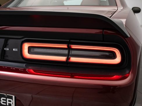Used 2023 Dodge Challenger SRT Hellcat RWD image 9