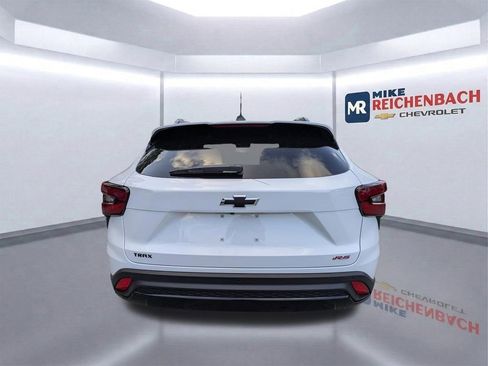 New 2026 Chevrolet Trax RS w/ Driver Confidence Package image 5
