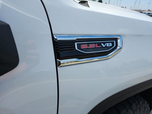 New 2026 GMC Sierra 1500 SLT w/ SLT Premium Plus Package image 7