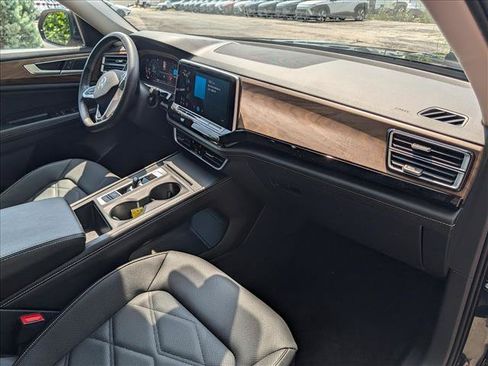 Certified 2024 Volkswagen Atlas SE AWD/4WD image 13