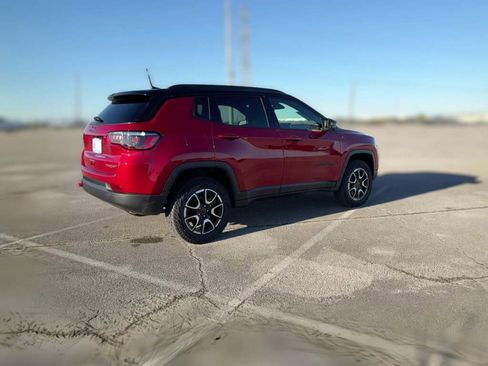 New 2026 Jeep Compass Trailhawk image 12