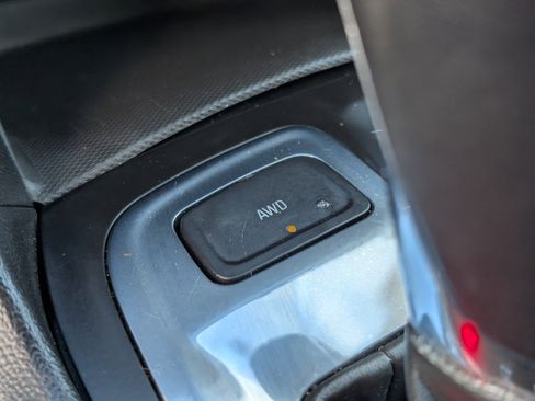 Used 2019 Chevrolet Equinox LT image 23