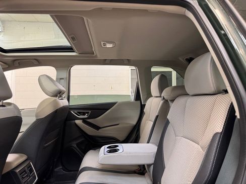 Used 2022 Subaru Forester Premium AWD/4WD image 17