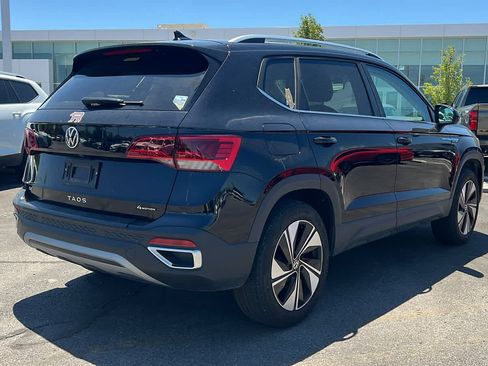 Certified 2024 Volkswagen Taos SE AWD/4WD image 5