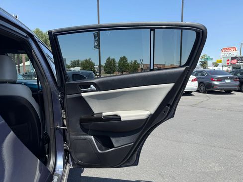 Used 2019 Kia Sportage EX w/ EX Sport Appearance Package image 37