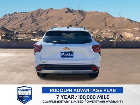 Used 2025 Chevrolet Trax LT image 13