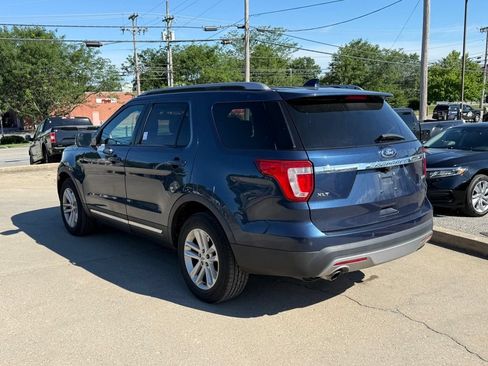 Used 2016 Ford Explorer XLT w/ Equipment Group 201A FWD image 8