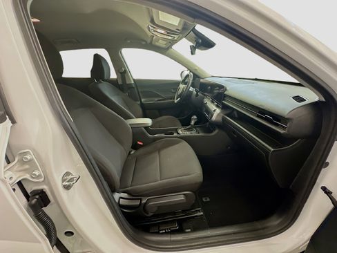 Used 2025 Hyundai Kona SEL image 31